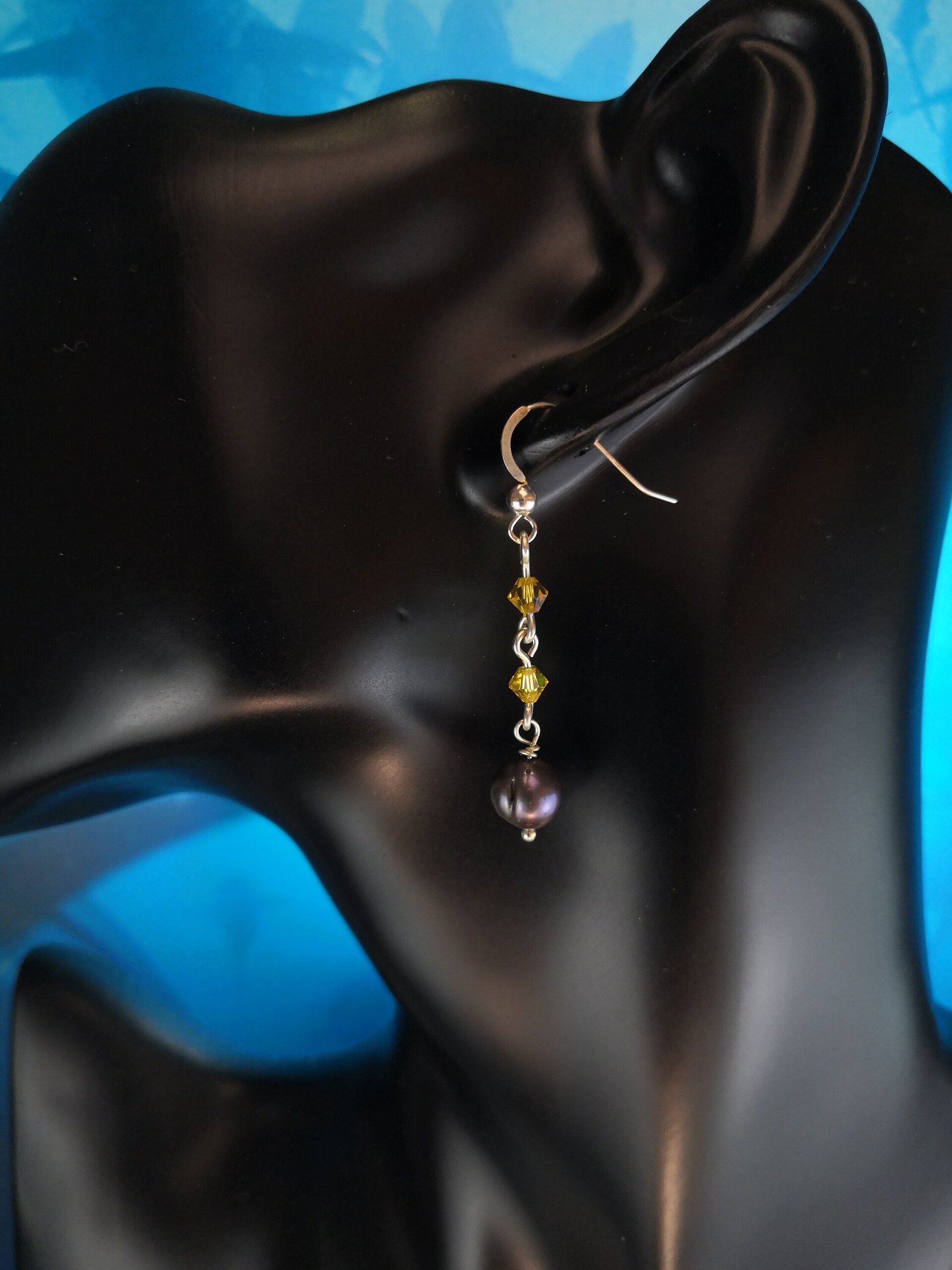 Pendientes de Plata con Perlas Negras y Tulips Zwarovsky amarillos. - 3
