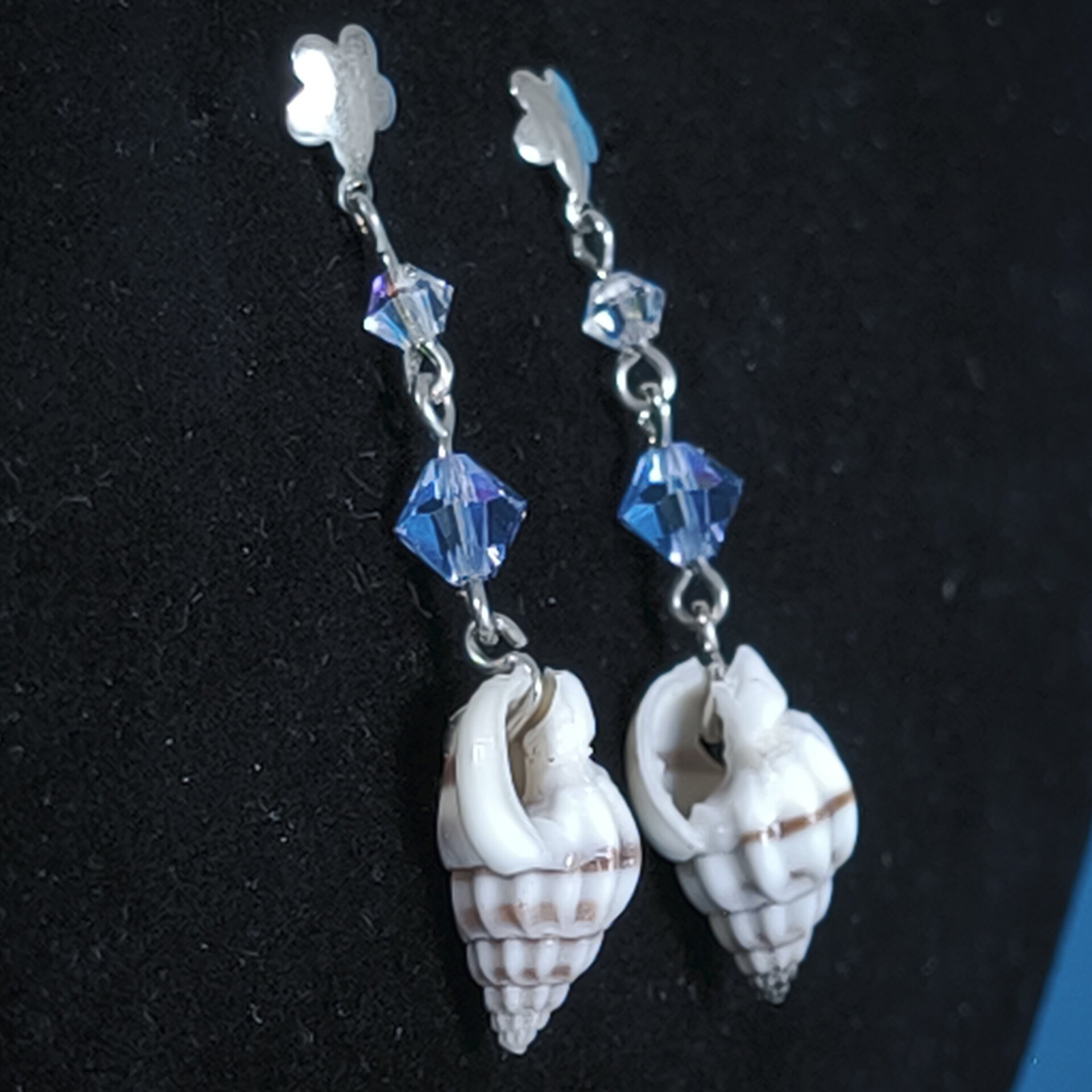 Pendientes de Plata de Ley con Caracoles y Cristales Swarovski Azules - 2
